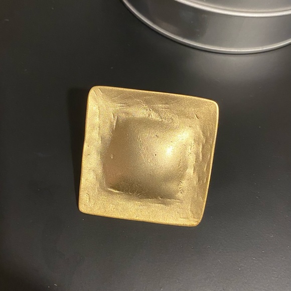 Big adjustable statement ring - Picture 2 of 3